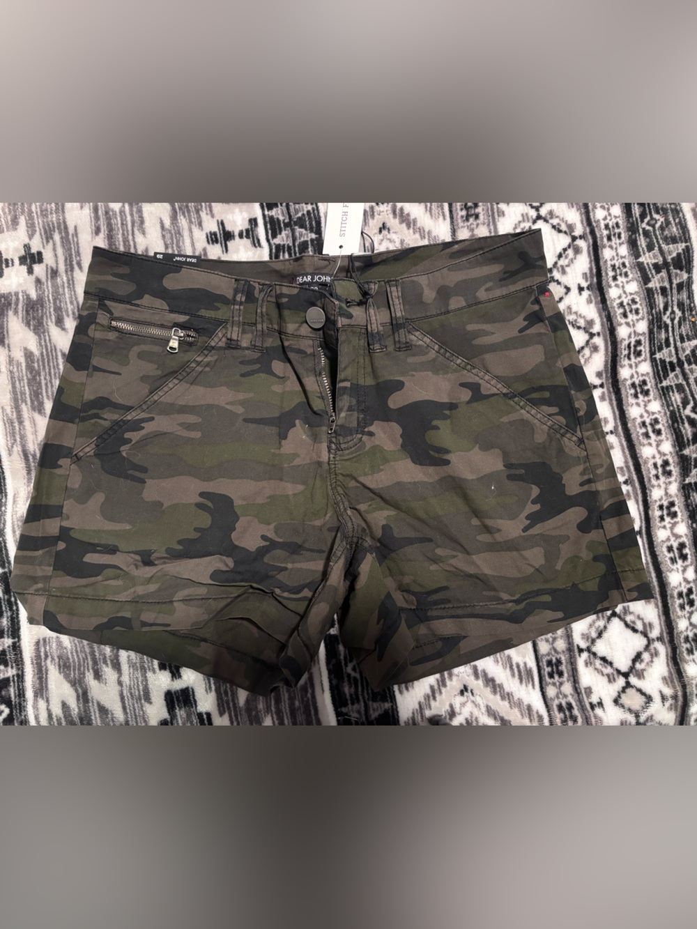 NWT Dear John Women’s Camo Women’s Shorts